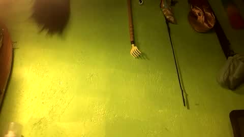 Crystal online show from October 1, 2025, 5:57 am