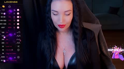 blackberry_star online show from December 26, 2024, 8:28 am