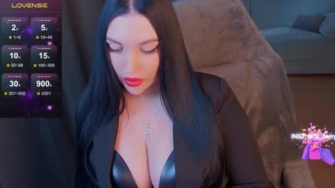 blackberry_star online show from February 28, 2025, 8:09 am