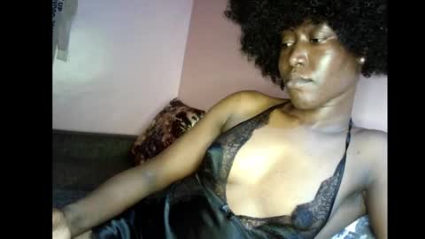 Snapshot of blackfairy01 chatting on November 27, 2025, 7:43 am blackfairy01 online show from November 27, 2025, 7:43 am