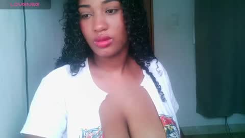 Snapshot of blackitybae chatting on July 18, 2026, 1:37 pm Shophie White online show from July 18, 2026, 1:37 pm