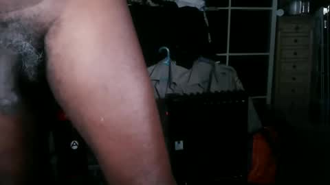 Snapshot of blackmanluv chatting on December 5, 2024, 10:01 am Me and her online show from December 5, 2024, 10:01 am