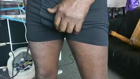 Snapshot of blackmanluv chatting on February 21, 2025, 3:10 pm Me and her online show from February 21, 2025, 3:10 pm