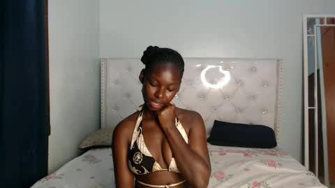 Snapshot of blackqueenofparis chatting on June 22, 2026, 10:07 pm Paris online show from June 22, 2026, 10:07 pm