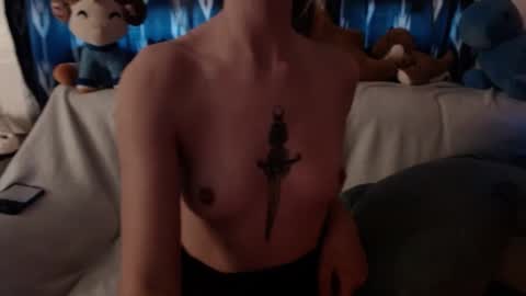 Snapshot of blackrxse chatting on January 22, 2025, 12:16 am Roselina online show from January 22, 2025, 12:16 am