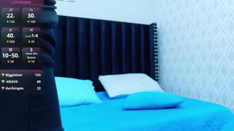 Tifffany bllom online show from February 19, 2026, 2:51 am