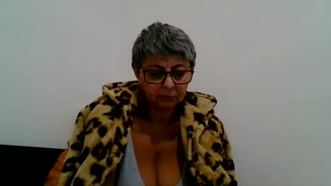 Snapshot of blackwidow05 chatting on December 8, 2024, 2:09 pm Black Widow online show from December 8, 2024, 2:09 pm