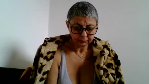 Snapshot of blackwidow05 chatting on February 5, 2025, 11:23 am Black Widow online show from February 5, 2025, 11:23 am