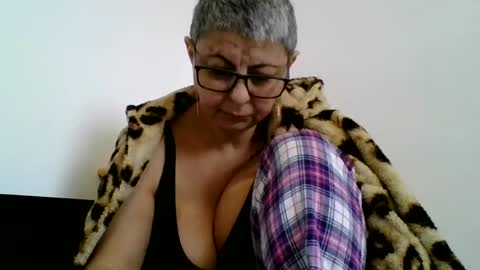 Snapshot of blackwidow05 chatting on February 10, 2025, 9:58 am Black Widow online show from February 10, 2025, 9:58 am