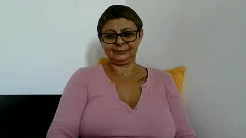 Snapshot of blackwidow05 chatting on October 21, 2025, 1:01 pm Black Widow online show from October 21, 2025, 1:01 pm