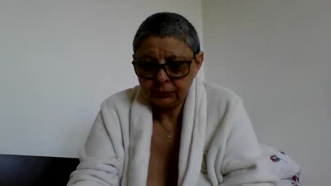 Snapshot of blackwidow05 chatting on April 15, 2026, 10:00 am Black Widow online show from April 15, 2026, 10:00 am