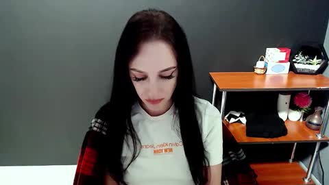 Ivy online show from January 6, 2025, 4:23 pm