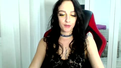 Ivy online show from March 4, 2025, 8:49 pm