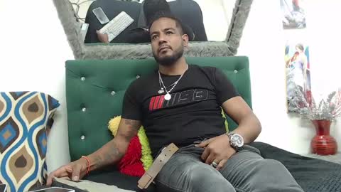 Snapshot of blade_foxx chatting on January 3, 2025, 4:44 am Richard online show from January 3, 2025, 4:44 am