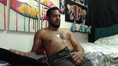 Snapshot of blade_foxx chatting on January 17, 2025, 10:22 am Richard online show from January 17, 2025, 10:22 am