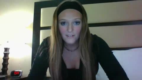 Snapshot of blairmorgan chatting on May 8, 2026, 1:33 am blairmorgan online show from May 8, 2026, 1:33 am