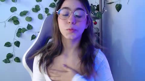 Snapshot of blairvicent chatting on February 3, 2025, 12:14 pm online show from February 3, 2025, 12:14 pm