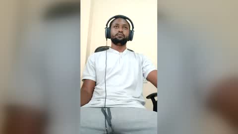blakchiise online show from May 14, 2026, 5:25 am