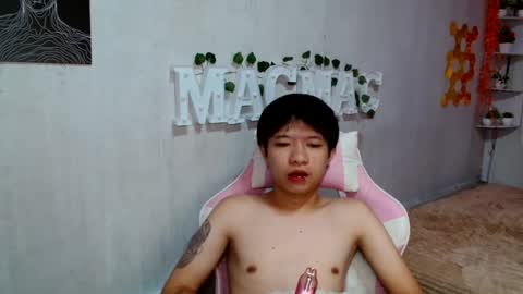 Snapshot of blake_cummer chatting on July 19, 2026, 5:22 am blake_cummer online show from July 19, 2026, 5:22 am