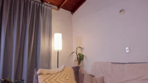 Snapshot of blake_levi chatting on December 21, 2024, 2:30 am Blake Levi Independent Model online show from December 21, 2024, 2:30 am