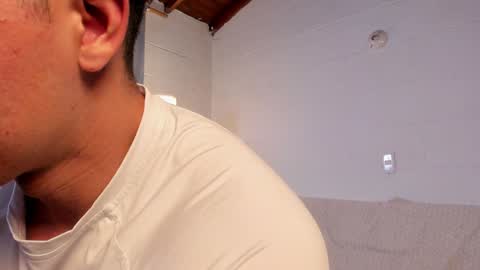 Snapshot of blake_levi chatting on December 29, 2024, 12:52 am Blake Levi Independent Model online show from December 29, 2024, 12:52 am