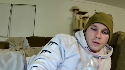 Snapshot of blakeandskylar chatting on December 2, 2024, 11:07 pm BlakeAndSkylar online show from December 2, 2024, 11:07 pm