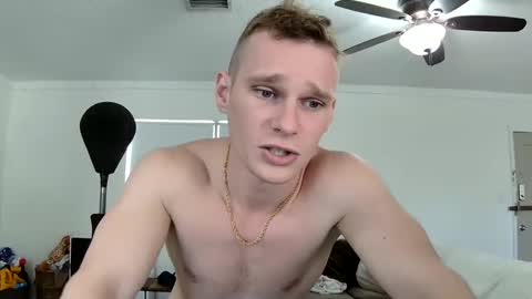 Snapshot of blakeandskylar chatting on March 1, 2025, 8:21 pm BlakeAndSkylar online show from March 1, 2025, 8:21 pm