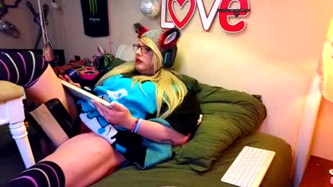 Snapshot of blakelytgirl chatting on January 22, 2025, 8:29 am Blakely Morningstar online show from January 22, 2025, 8:29 am