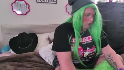 Snapshot of blakelytgirl chatting on November 23, 2025, 3:45 pm Blakely Morningstar online show from November 23, 2025, 3:45 pm