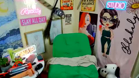 Snapshot of blakelytgirl chatting on April 16, 2026, 8:04 am Blakely Morningstar online show from April 16, 2026, 8:04 am