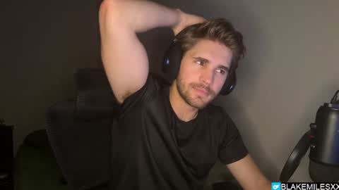 Snapshot of blakemiles2 chatting on October 7, 2025, 1:03 am Blake Miles online show from October 7, 2025, 1:03 am