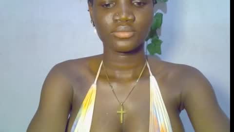 nikky00 online show from January 18, 2026, 7:23 am