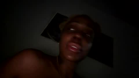 Snapshot of blaxkbarbie chatting on April 11, 2026, 7:02 am blaxkbarbie online show from April 11, 2026, 7:02 am