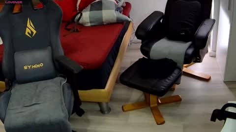 Honey online show from November 14, 2025, 4:17 pm