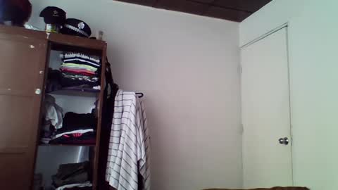 Snapshot of blckhorse19 chatting on February 24, 2025, 3:09 pm blckhorse19 online show from February 24, 2025, 3:09 pm