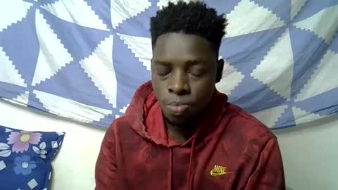 Snapshot of blesse_mixed chatting on October 25, 2025, 10:45 am Black brown online show from October 25, 2025, 10:45 am