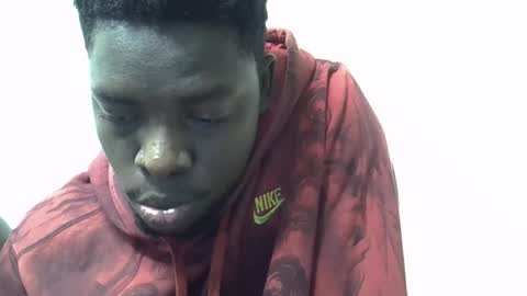 Snapshot of blesse_mixed chatting on November 11, 2025, 6:52 pm Black brown online show from November 11, 2025, 6:52 pm