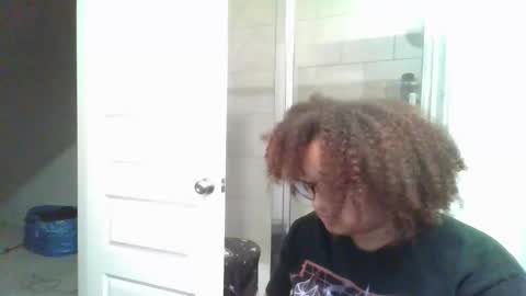 Snapshot of blessica_eddieluv6996 chatting on May 17, 2026, 2:20 am BLESSICA EDDIE LOVE online show from May 17, 2026, 2:20 am