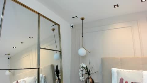 BLEYDI  online show from March 7, 2025, 5:29 am