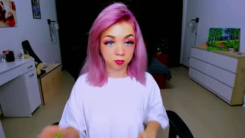 Nicole online show from December 29, 2024, 1:38 pm