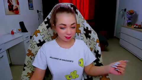 Nicole online show from February 8, 2025, 6:54 am