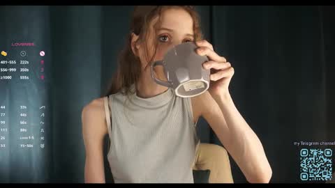 Snapshot of blissemily_ chatting on May 22, 2026, 10:21 am Emily online show from May 22, 2026, 10:21 am