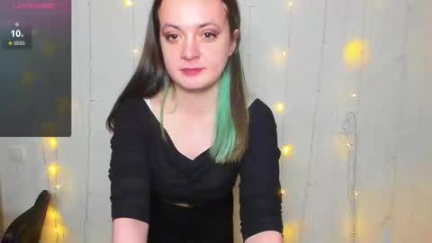 Snapshot of bloemetjes chatting on December 28, 2024, 2:42 pm bloemetjes online show from December 28, 2024, 2:42 pm