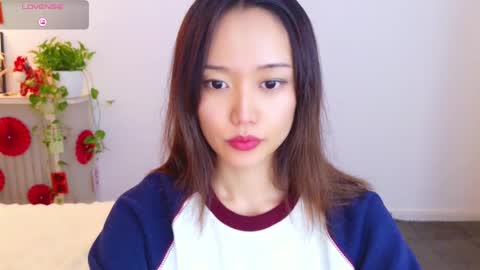 YoYo online show from April 12, 2026, 3:22 am