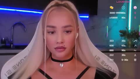 Snapshot of blond_diamond chatting on May 25, 2026, 3:34 am Lana online show from May 25, 2026, 3:34 am