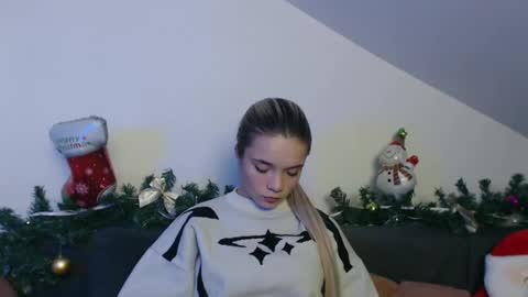 blondagirl_ online show from December 18, 2024, 5:00 pm