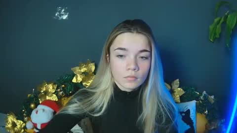 blondagirl_ online show from December 21, 2024, 1:21 pm