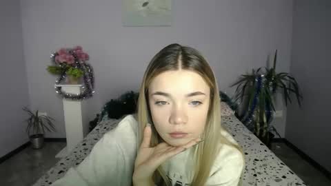 blondagirl_ online show from December 23, 2024, 7:38 am