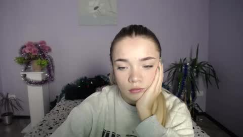 blondagirl_ online show from December 23, 2024, 10:42 am