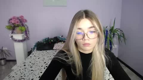 blondagirl_ online show from December 27, 2024, 5:26 pm